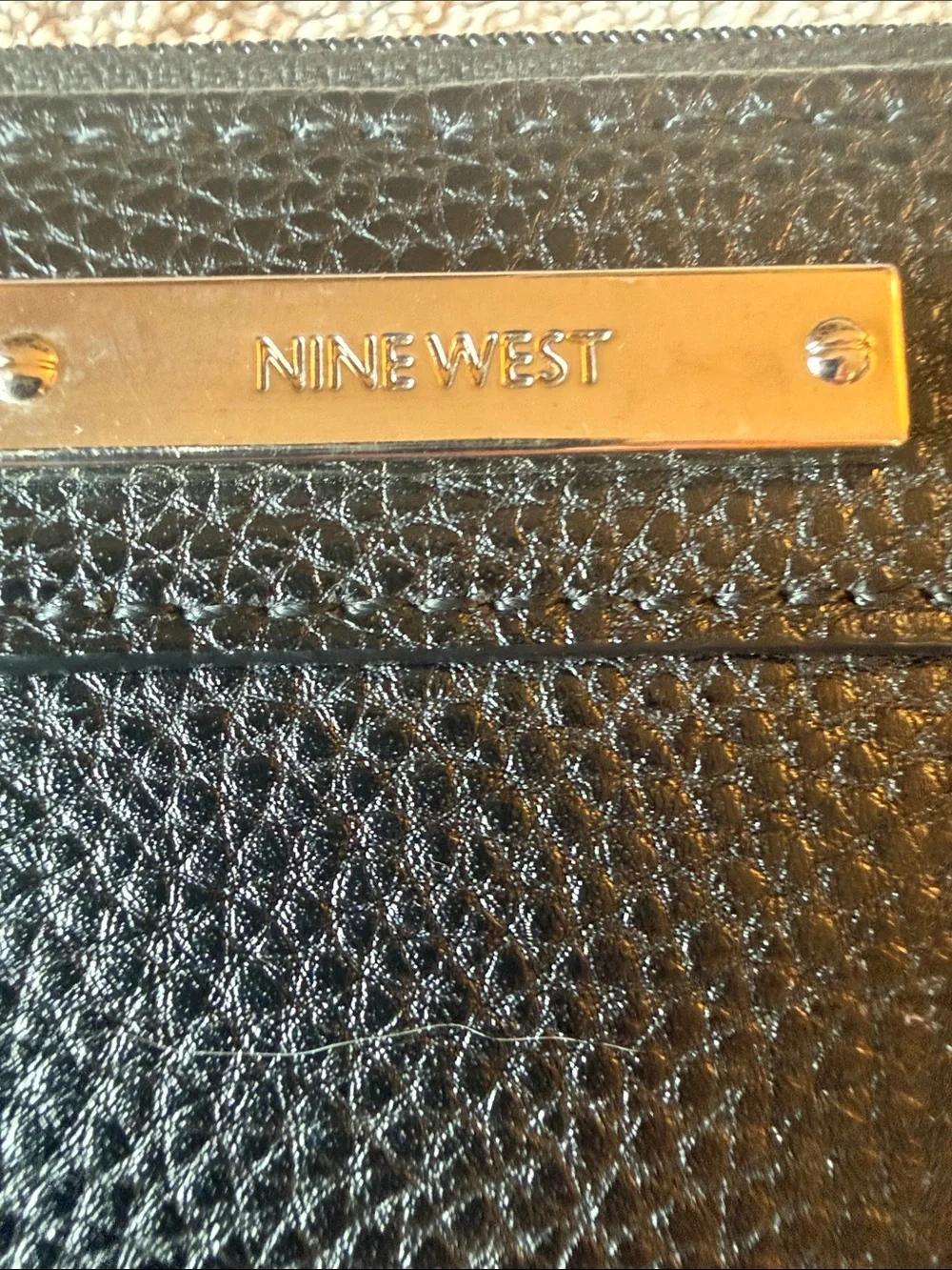 Nine West zip around